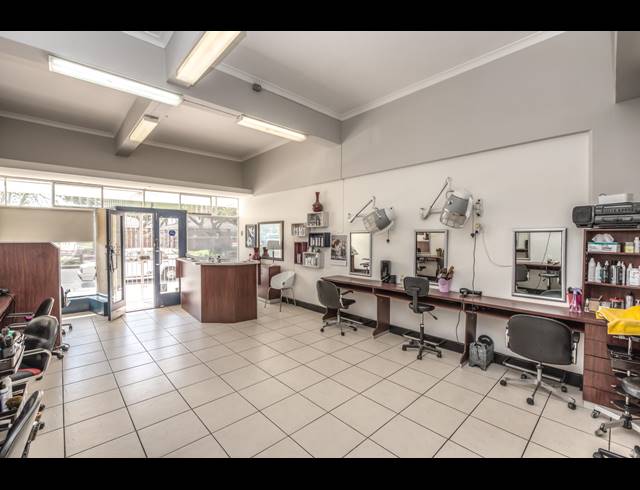 867M² BUSINESS FOR SALE IN MOUNT CROIX